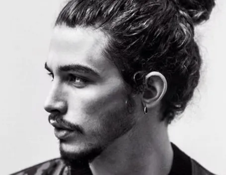 Uomo e capelli
